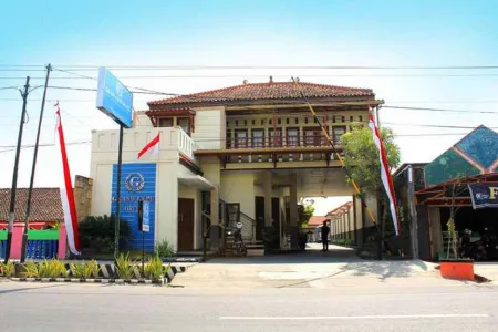 Grand Cepu Hotel