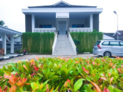 瑪德琳酒店 明古魯酒店