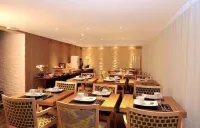 Hotel O2B Aux Berges de Brocéliande Hotels in Guer