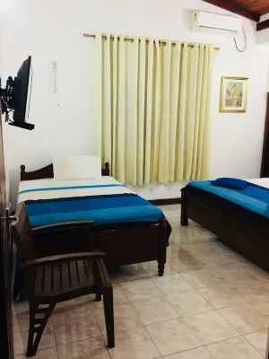 Villa Begonia Hotels near Inigala Temple