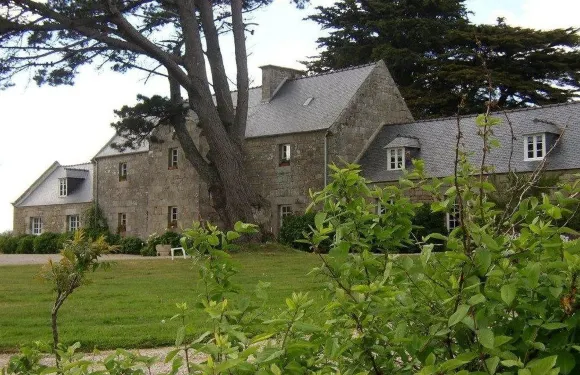 基爾李威裏莊園旅館酒店