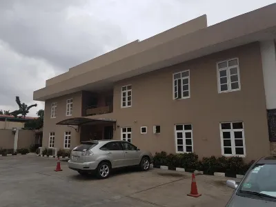 Maxton Suites Magodo Hotels near Ovuomaroro Gallery