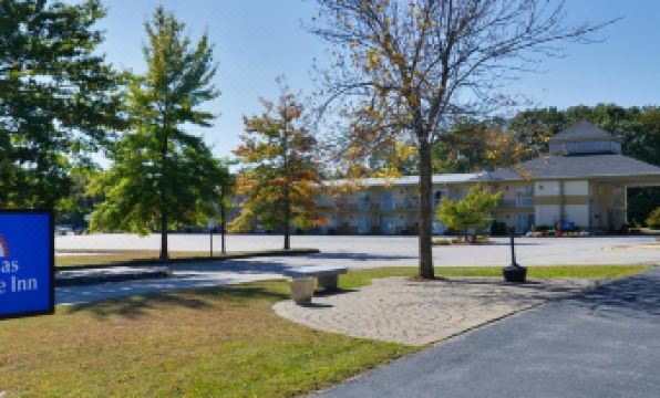 Center Street Value Inn - Housity