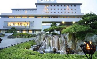 Tsukasa Royal Hotel