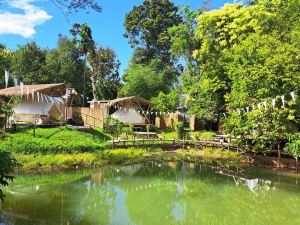 Baan Nai Baan Nok Resort