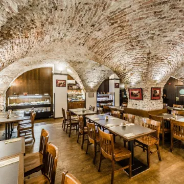 Archibald at the Charles Bridge Отели рядом с достопримечательностью «Карлов мост»