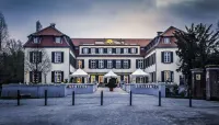 Schloss Berge Hotels near Glückauf-Kampfbahn