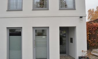 Grey House Apartments Grossbeeren