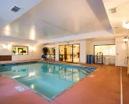 Comfort Inn & Suites Suwanee - Sugarloaf - Pools