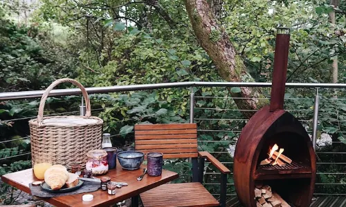 RiverBeds - Luxury Wee Lodges with Hot Tubs