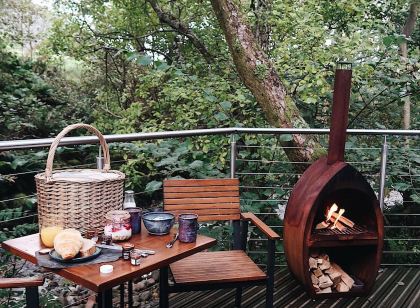 RiverBeds - Luxury Wee Lodges with Hot Tubs