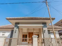 Wisma Andali Syariah Majalengka Mitra RedDoorz Hotels in Kadipaten