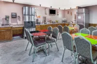 Super 8 by Wyndham Irving DFW Airport/South