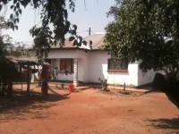Ubuntu Humanity Trust Hotel a 