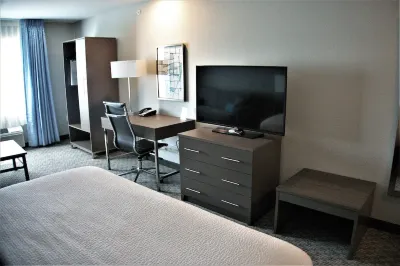 Brookstone Fort Dodge Hotels near Loomis Park