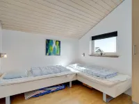"Hildegunda" - 950m from the Sea