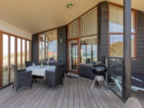 "Arngrim" - 100m from the Sea