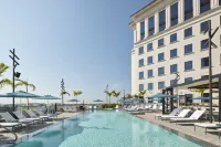 Loews Coral Gables Hotel - Rooftop Pools