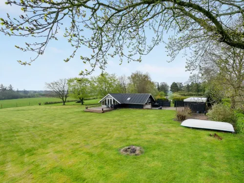 "Henrieke" - 250m to the Fjord Hotels in Roslev