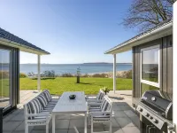 "Lander" - 20m from the Sea