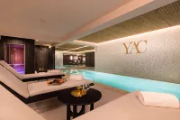 Yac Paris Clichy, A Member of Radisson Individuals - piscina