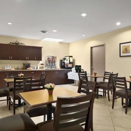 Days Inn by Wyndham Brampton