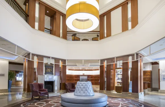 修咸頓大港萊昂納多酒店