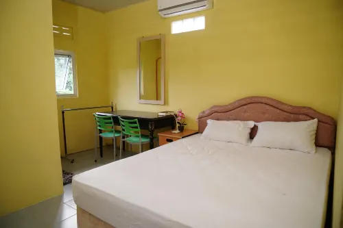 Omah Bogem Homestay Syariah Hotels in Kalasan