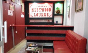 Nestwood Hotel