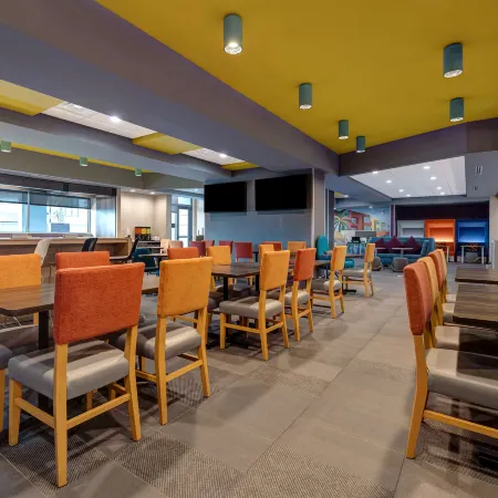 Tru by Hilton Galveston