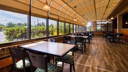 Best Western Woodhaven Inn Отели в г. Берлин Чартер Тауншип