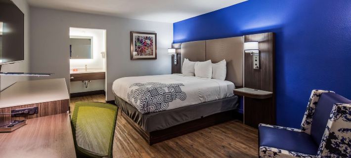 SureStay Plus Hotel by Best Western Sacramento Cal Expo サクラメントのホテル