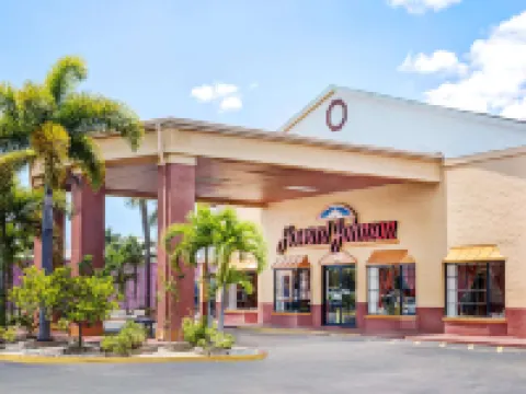 Howard Johnson by Wyndham Ft. Myers FL Hotels in Lee County