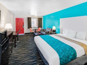 Howard Johnson by Wyndham Houston Hobby Airport