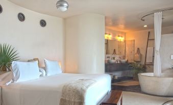 Mezzanine Boutique Hotel-Adults Only