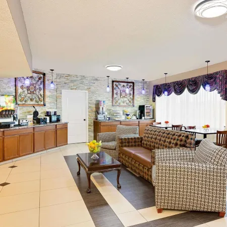 Days Inn by Wyndham Columbus