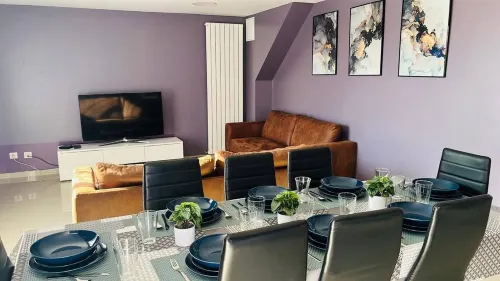 Spacious Apt 8 Beds - with Terrace Near CDG Disneyland - 30 Min - 3-Star