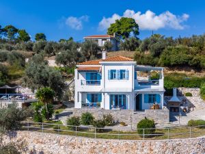 Villa Avaton with Magnificent Sea View and Skopelos Town