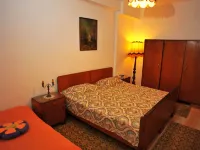 Mirta Hotels in Sutivan
