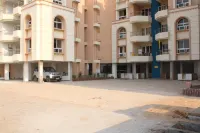WeKare Krishna Sea Sight Service Apartments - Apartments