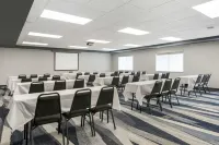 Comfort Suites Hotels in West Dundee