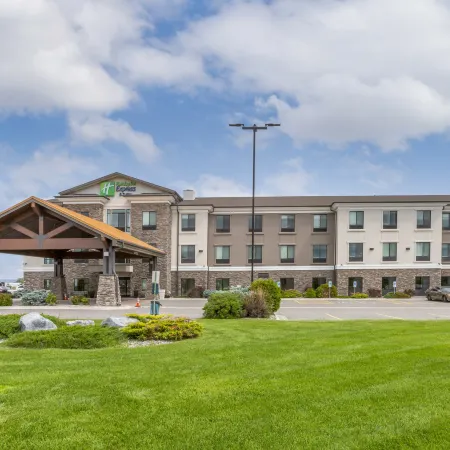 Holiday Inn Express & Suites BELGRADE by IHG