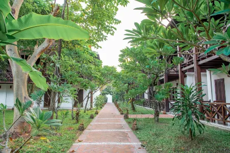 Meuangluang Hotel