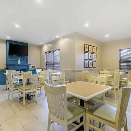 Country Inn & Suites by Radisson, Tampa Airport North, FL