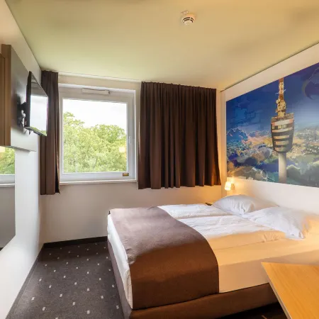 B&B HOTEL Stuttgart-Airport/Messe