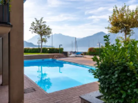 Punta Grumo 2 Hotels in Lierna