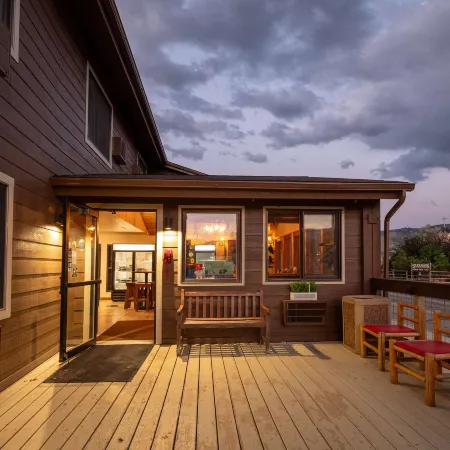 Super 8 by Wyndham Gardiner/Yellowstone Park Area
