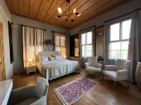 Grace Lounge Suite