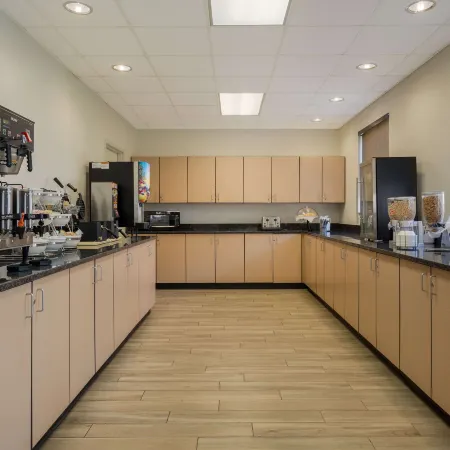 MainStay Suites Wilmington - University Area