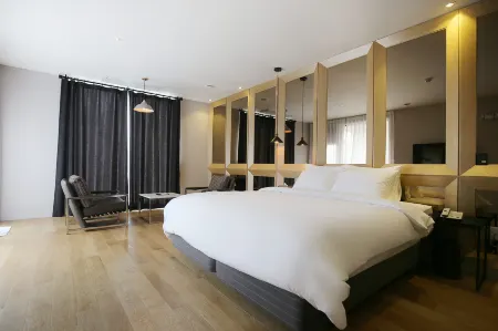 Gongju (Donghaksa) Hotel Moon Отели рядом с достопримечательностью «Donghaksa»